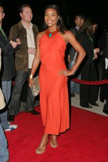 Gabrielle Union feet photo thumbnail