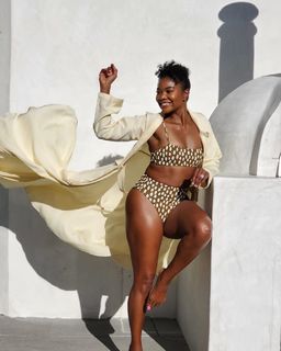 Gabrielle Union feet photo thumbnail