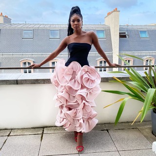 Gabrielle Union feet photo thumbnail