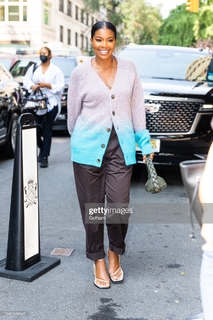 Gabrielle Union feet photo thumbnail