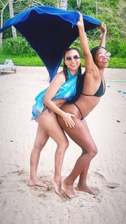 Gabrielle Union feet photo thumbnail