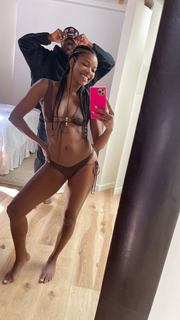 Gabrielle Union feet photo thumbnail