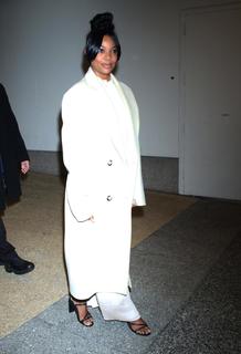 Gabrielle Union feet photo thumbnail