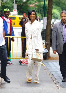 Gabrielle Union feet photo thumbnail