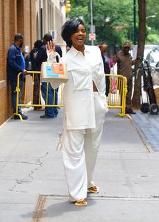 Gabrielle Union feet photo thumbnail