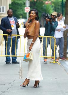 Gabrielle Union feet photo thumbnail