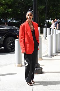 Gabrielle Union feet photo thumbnail