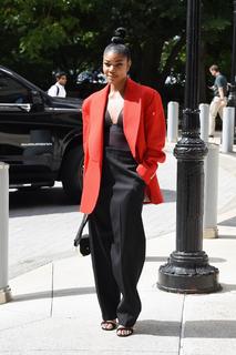 Gabrielle Union feet photo thumbnail