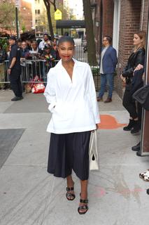 Gabrielle Union feet photo thumbnail