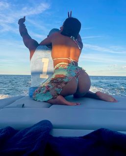 Gabrielle Union feet photo thumbnail