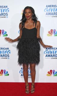 Gabrielle Union feet photo thumbnail