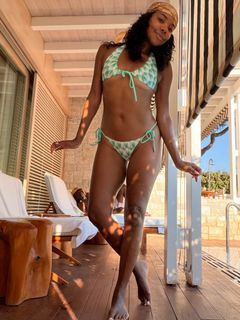 Gabrielle Union feet photo 9