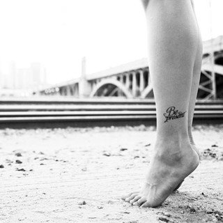 Gabrielle Walsh feet photo 16