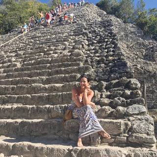 Gaby Espino feet photo thumbnail