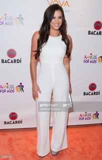 Gaby Espino feet photo thumbnail