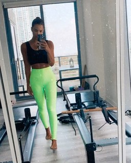 Gaby Espino feet photo thumbnail