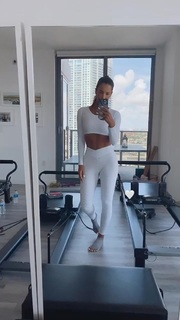 Gaby Espino feet photo thumbnail