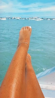 Gaby Espino feet photo thumbnail