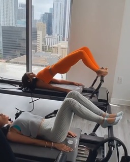 Gaby Espino feet photo thumbnail