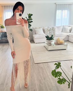 Gaby Espino feet photo thumbnail
