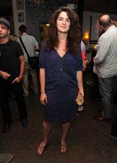 Gaby Hoffmann feet photo 3