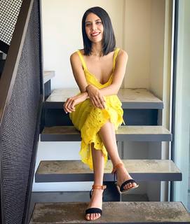 Gaby Meza feet photo 3