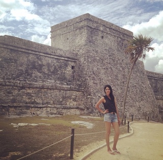 Gaby Meza feet photo 2