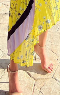 Gaby Meza feet photo 3