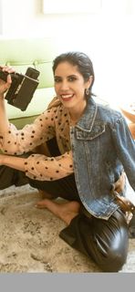 Gaby Meza feet photo 3