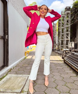 Gaby Ramírez feet photo 1