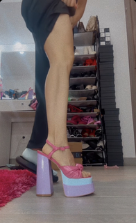 Gaby Ramírez feet photo 5