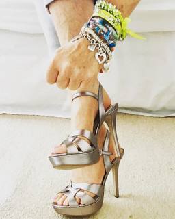 Gaby Roslin feet photo 17