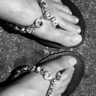 Gaby Roslin feet photo 12