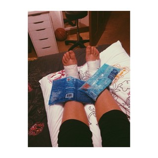 Gaia Gozzi feet photo thumbnail