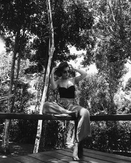 Gaia Gozzi feet photo thumbnail