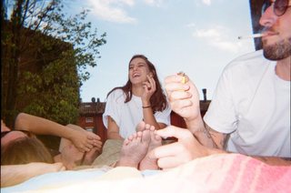 Gaia Gozzi feet photo thumbnail