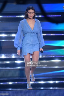 Gaia Gozzi feet photo thumbnail