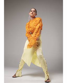 Gaia Gozzi feet photo thumbnail