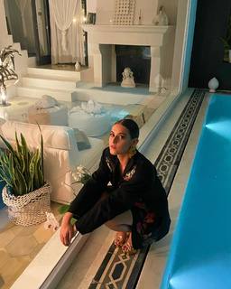 Gaia Gozzi feet photo thumbnail