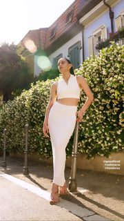 Gaia Gozzi feet photo thumbnail