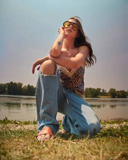 Gaia Gozzi feet photo thumbnail