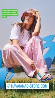 Gaia Gozzi feet photo thumbnail