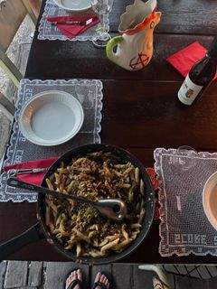 Gaia Gozzi feet photo thumbnail