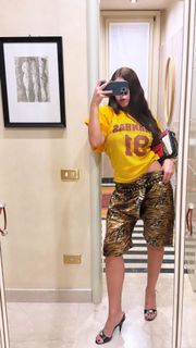 Gaia Gozzi feet photo thumbnail