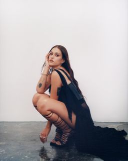 Gaia Gozzi feet photo thumbnail