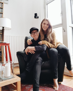 Gaia Weiss feet photo thumbnail