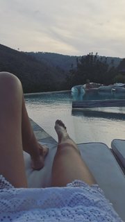 Gaia Weiss feet photo thumbnail