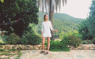 Gaia Weiss feet photo thumbnail
