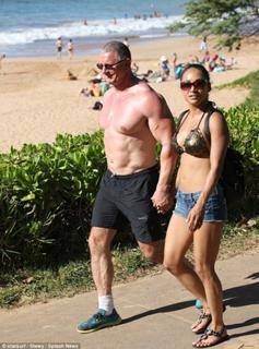Gail Kim feet photo thumbnail