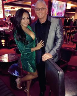 Gail Kim feet photo thumbnail
